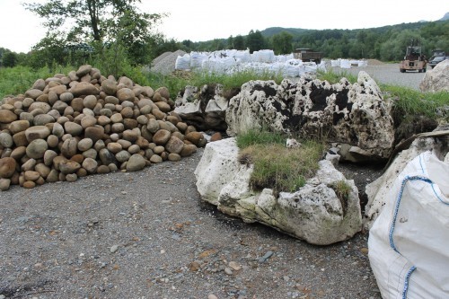  Песчаник ядра, фр. 100-300 мм  купить в Санкт-Петербурге песчаник бежевый серый рыжий речная галька 5 000 руб/т   фото 