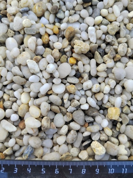 Галька крымская жемчужная фр. 5-10 мм.  купить с доставкой в Санкт-Петербургу фото 