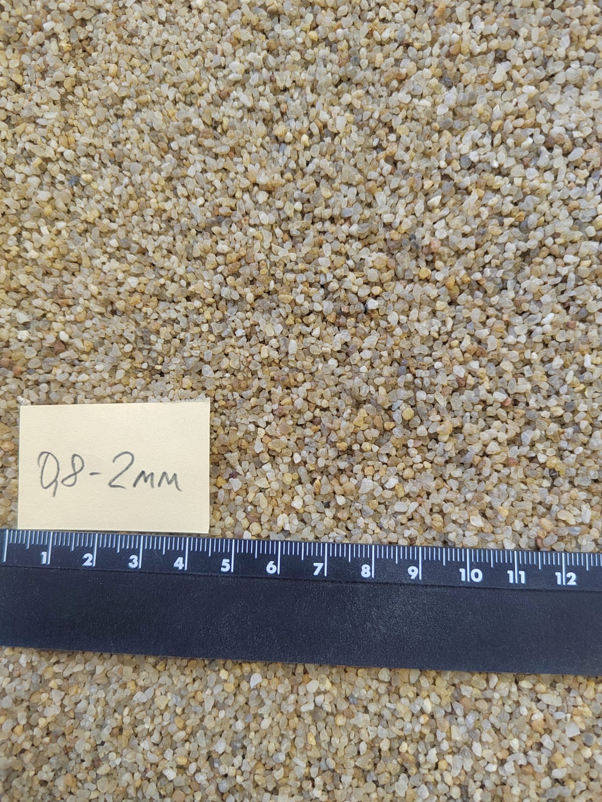 Кварцевый песок для площадок фр. 0,8 - 2 мм.  купить в Санкт-Петербурге фото 