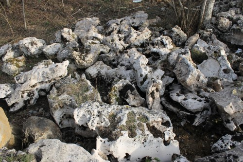  Выветренный известняк (степной) фр. 500-1500 мм.  купить в Санкт-Петербурге    8 500 руб/т   фото 