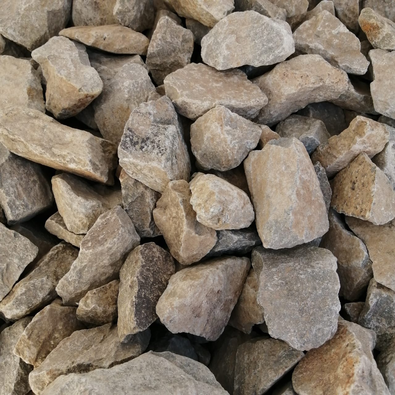 фото Габбро-диабаз  (фр. 70-100 мм)  купить в Санкт-Петербурге в интернет-портале 