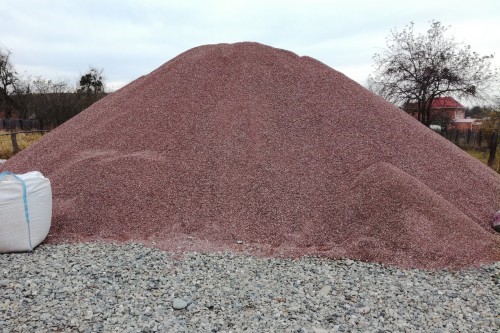  Мраморная крошка (щебень крошка розовый) фр. 5-10 мм.  купить  в Санкт-Петербурге мрамор розовый, красный щебень колотый ландшафтный декоративный  7700 руб/т   фото 