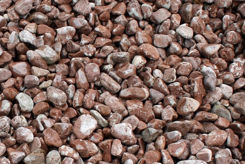  Розовая мраморная галька (щебень галтованный розовый) фр.40-70 мм.  купить  в Санкт-Петербурге мрамор розовый, красный галтовка мраморная щебня 13500 руб/т   фото 