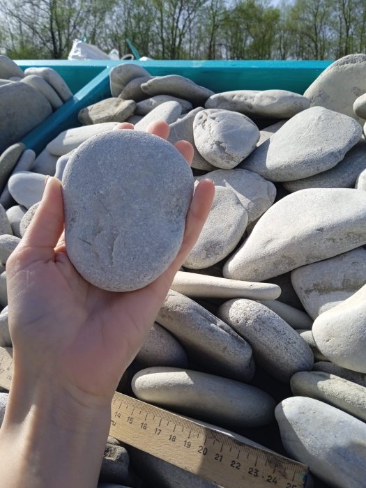 Галька черноморская фр. 100-150 мм.  купить с доставкой в Санкт-Петербургу фото 
