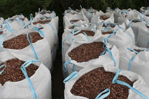  Мраморная крошка (щебень крошка розовый) фр. 10-20 мм.  купить  в Санкт-Петербурге мрамор розовый, красный каменная декоративная крошка ландшафтная 7700 руб/т   фото 