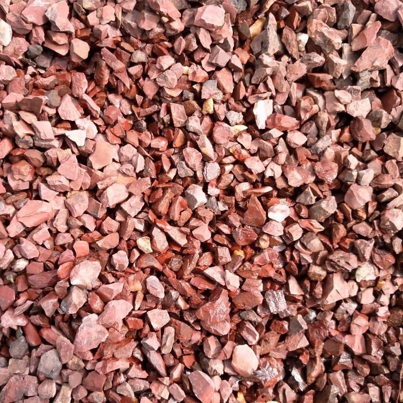  Щебень крошка красный (ЯШМА) фр. 5-10 мм.  купить  в Санкт-Петербурге крошка каменная яшмы красный, бордовый, темно-красный декоративная крошка ландшафтная каменная яшмоидная 6 600 руб/т   фото 