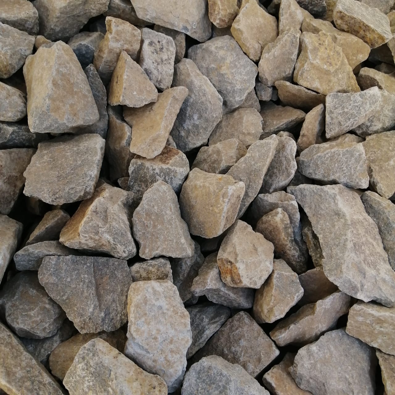 фото Габбро-диабаз  (фр. 70-100 мм)  купить в Санкт-Петербурге в интернет-портале 