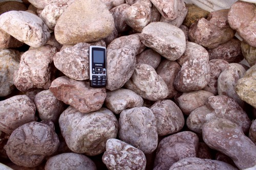 Розовый валунчик фр.100-300 мм.  купить в Санкт-Петербурге крупный природный камень розовый, серый молочный красный речной галечник природный 7850 руб/т   фото 