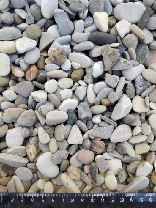 Галька черноморская фр. 10-20 мм.  купить с доставкой в Санкт-Петербургу фото 