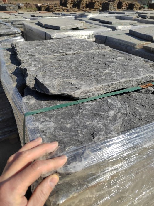  Песчаник галтованный для облицовки (фр. 2-5 см)  купить  в Санкт-Петербурге песчник рыжий желтый серый песчаник окатанный речной 6 000 руб/т   фото 